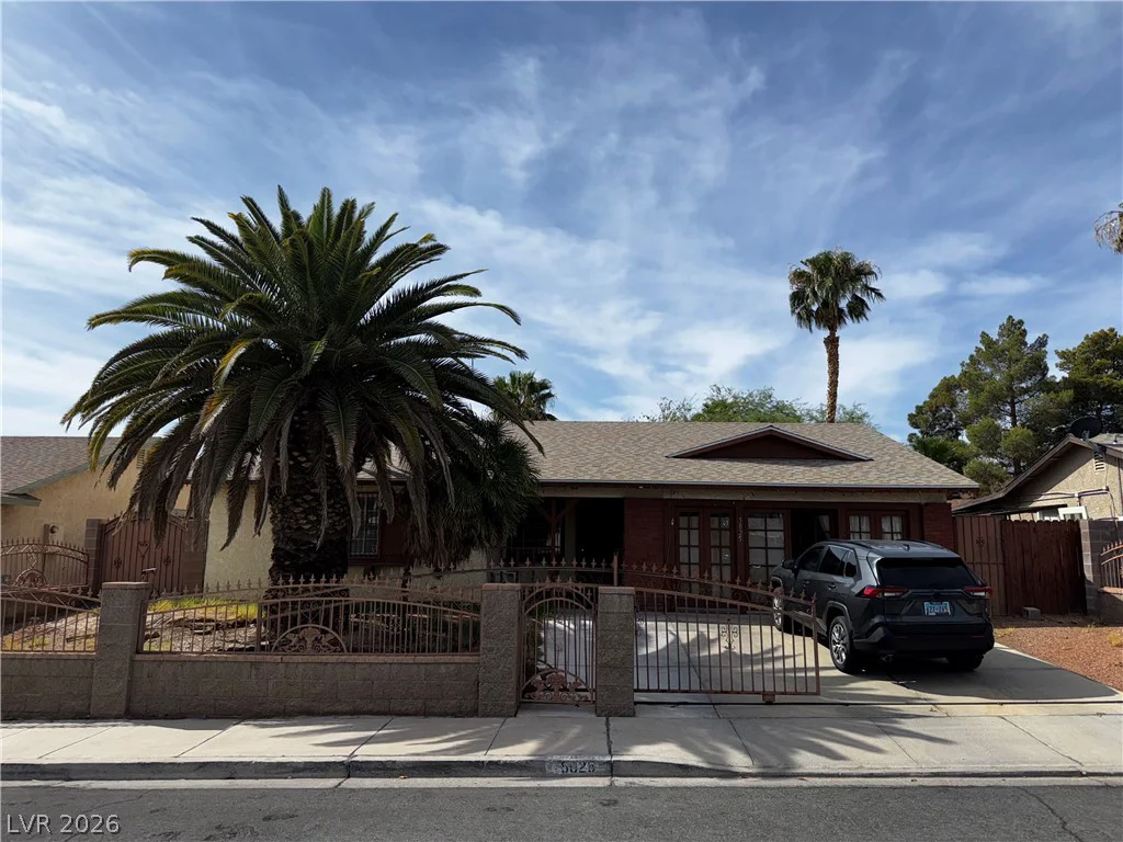 5025 Hayward, Las Vegas, NV 89122
