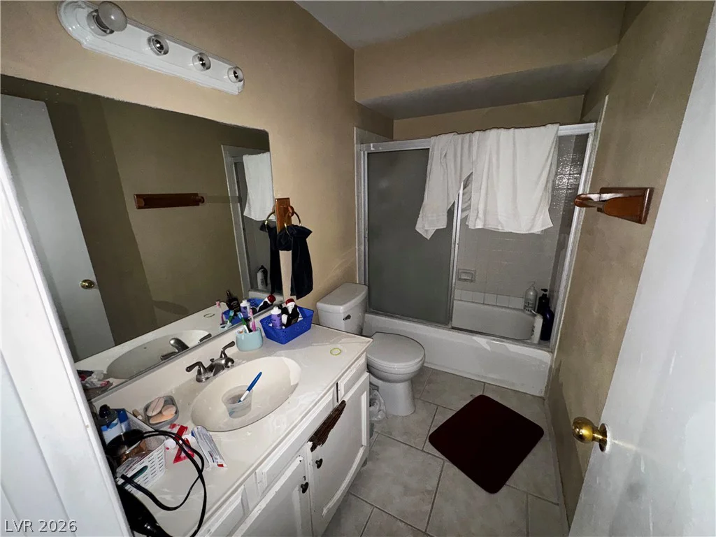 5025 Hayward, Las Vegas, NV 89122