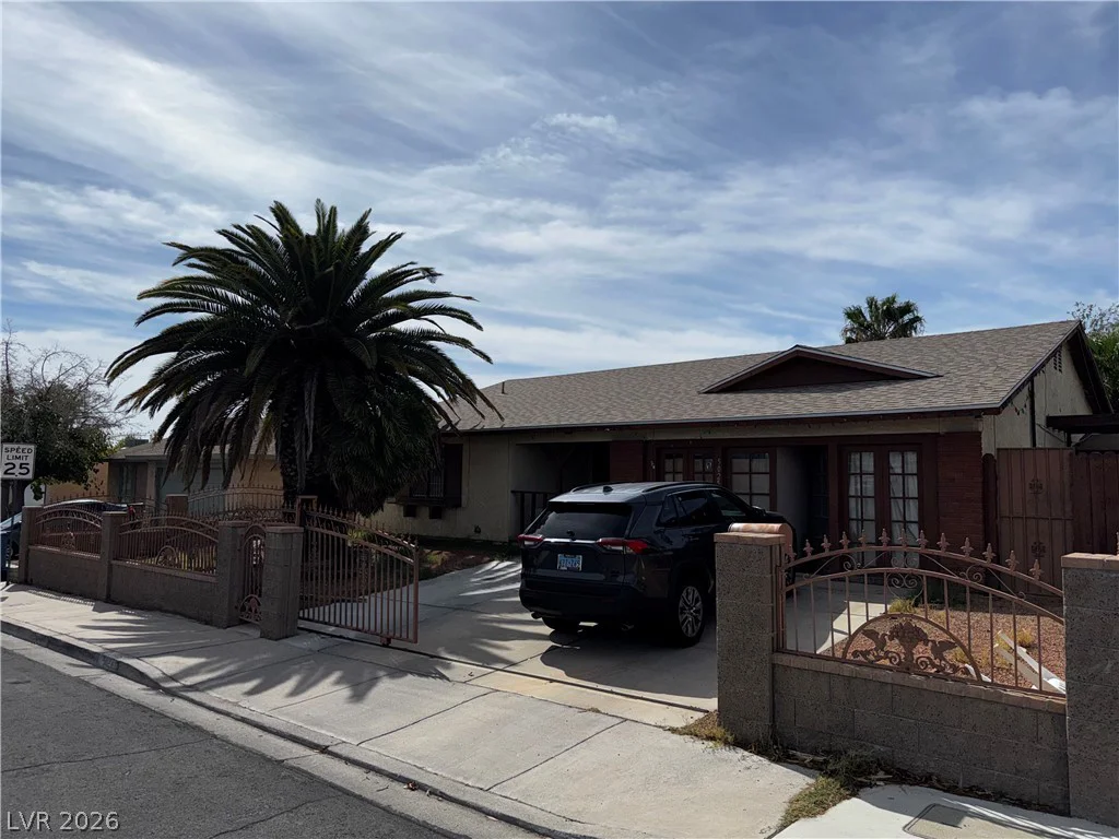 5025 Hayward, Las Vegas, NV 89122