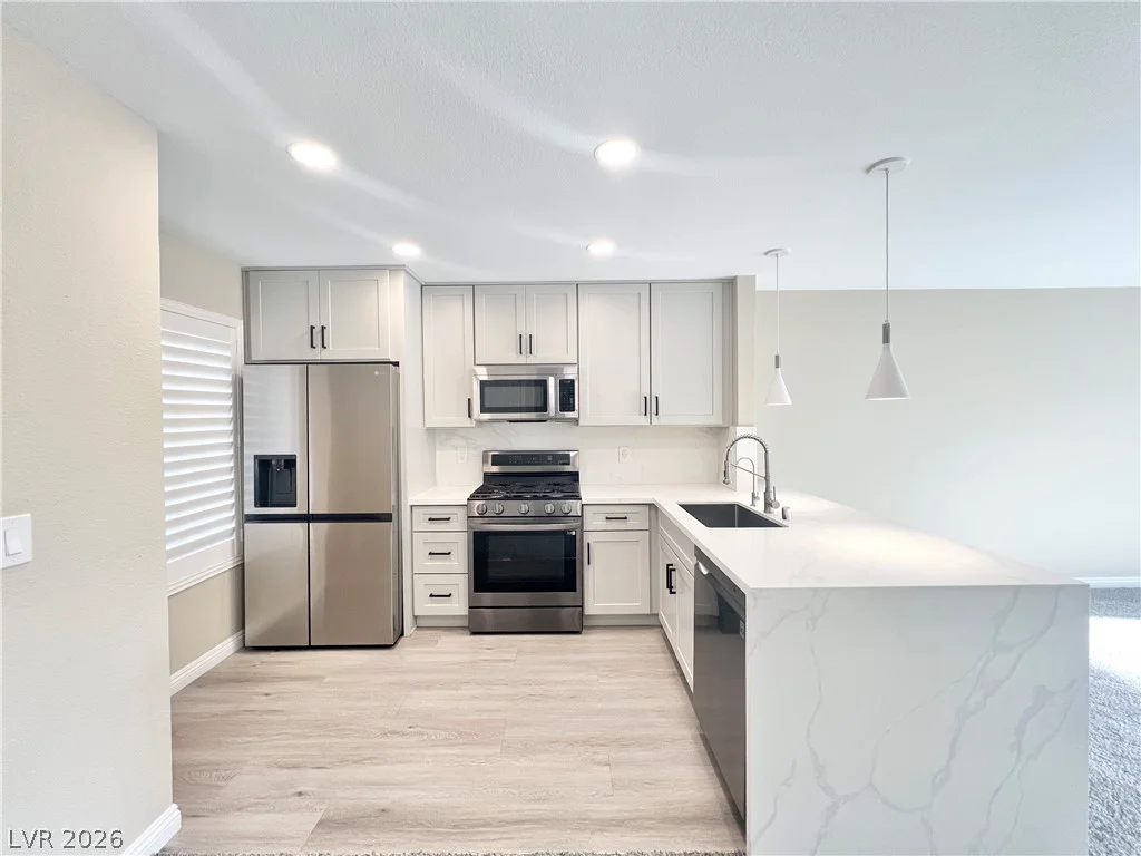 8070 Russell, Las Vegas, NV 89113