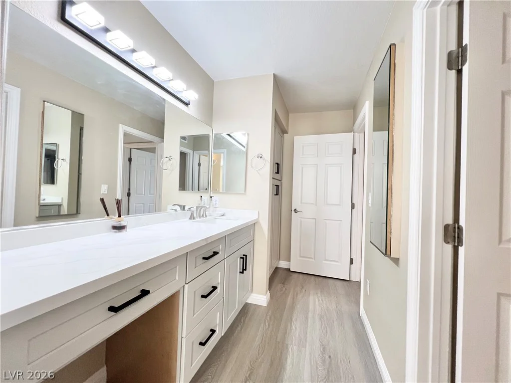 8070 Russell, Las Vegas, NV 89113