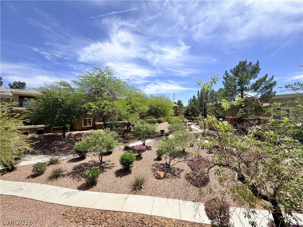 8070 Russell, Las Vegas, NV 89113