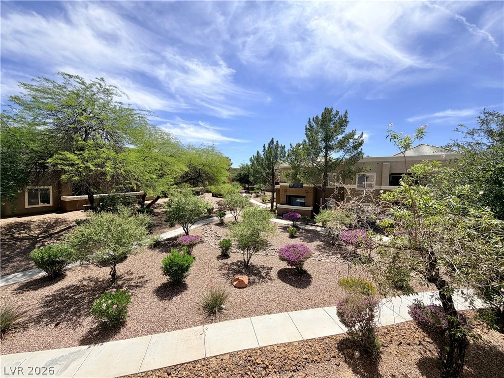 8070 Russell, Las Vegas, NV 89113