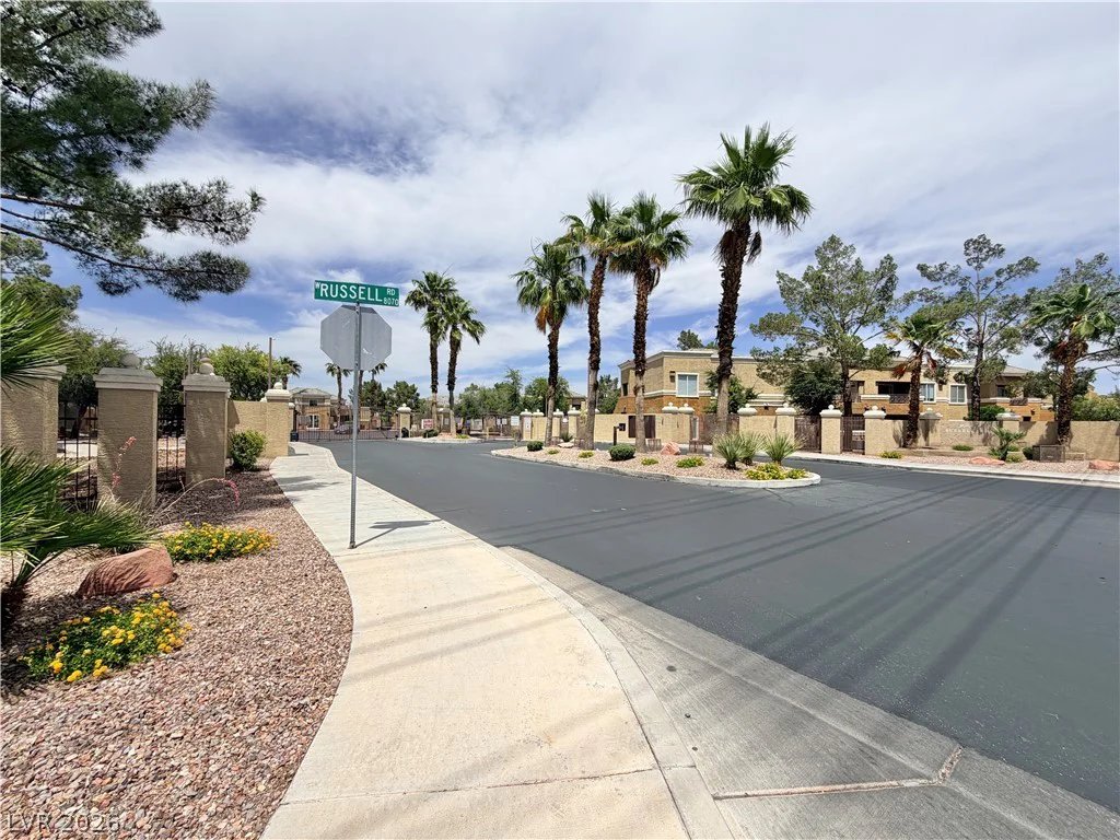 8070 Russell, Las Vegas, NV 89113