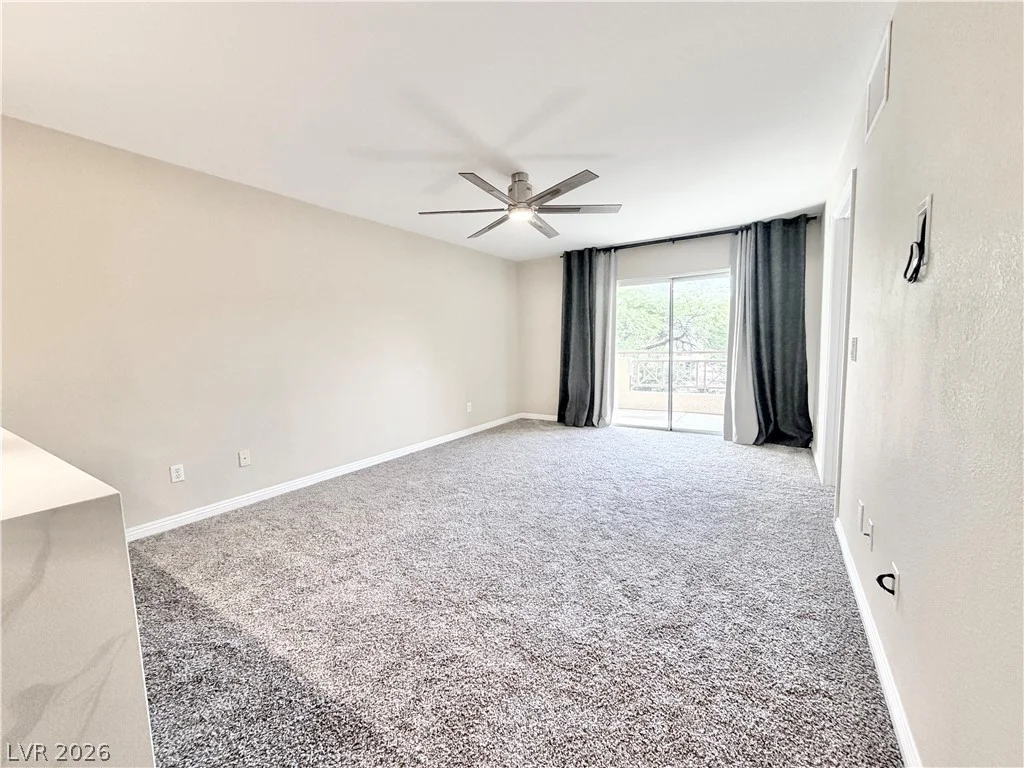 8070 Russell, Las Vegas, NV 89113
