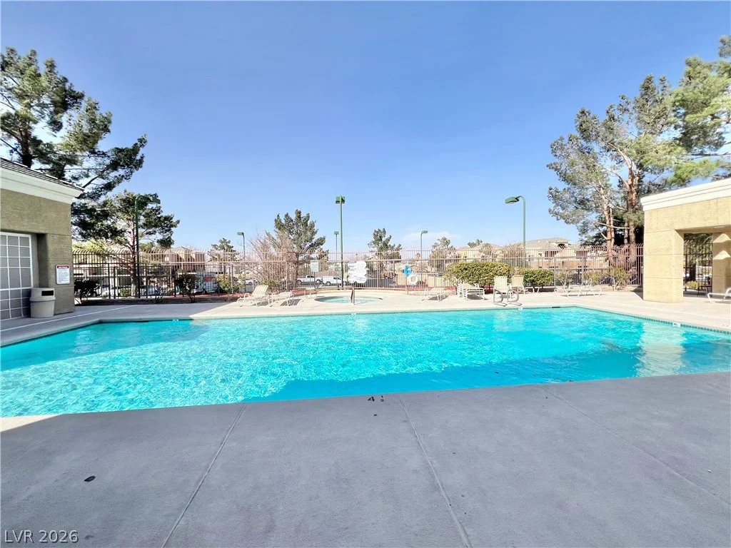 8070 Russell, Las Vegas, NV 89113