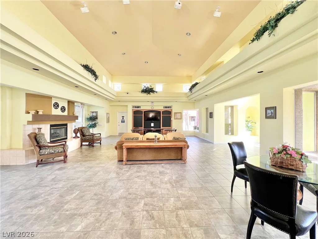 8070 Russell, Las Vegas, NV 89113