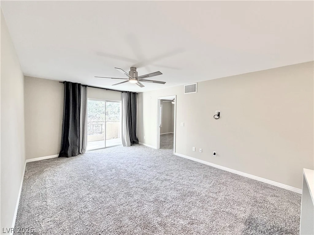 8070 Russell, Las Vegas, NV 89113