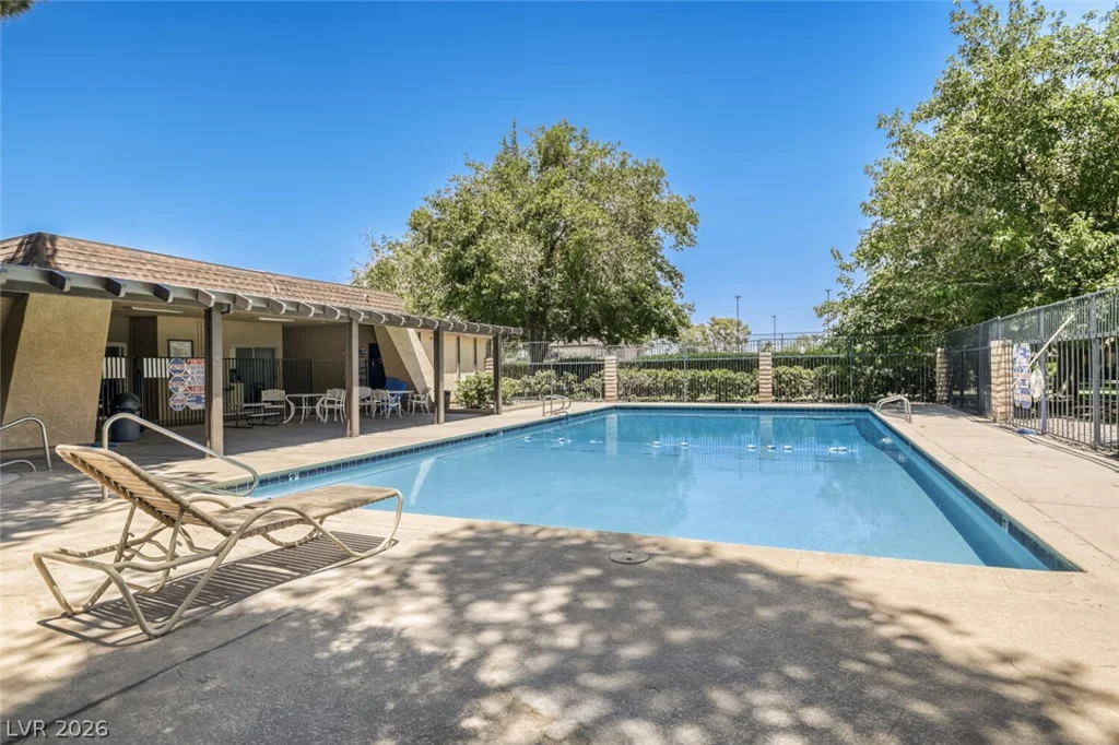 6227 Meadow Vista, Las Vegas, NV 89103