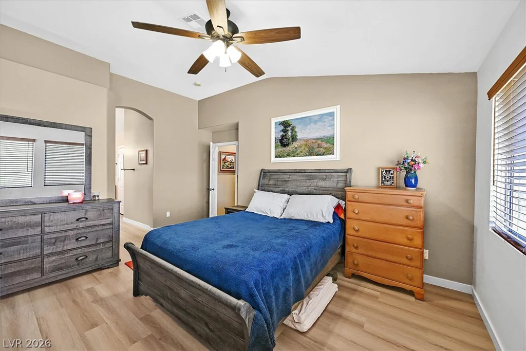 7021 Feather Pine, Las Vegas, NV 89131