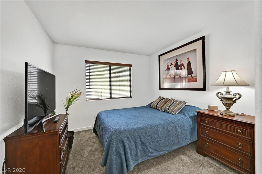 7021 Feather Pine, Las Vegas, NV 89131