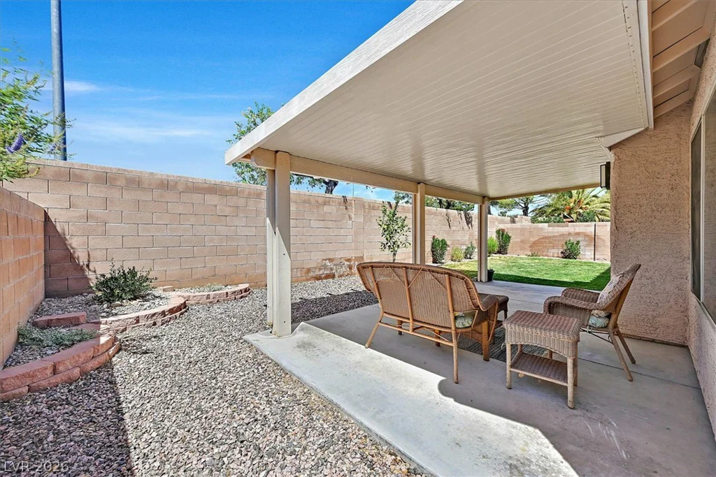 7021 Feather Pine, Las Vegas, NV 89131