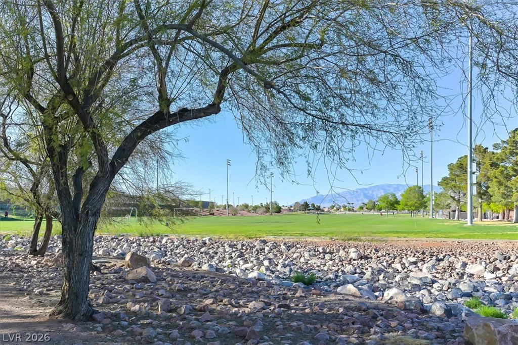 7021 Feather Pine, Las Vegas, NV 89131
