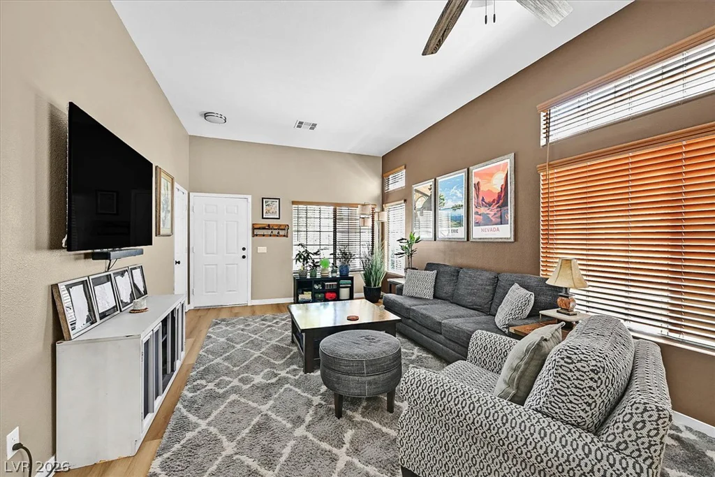 7021 Feather Pine, Las Vegas, NV 89131
