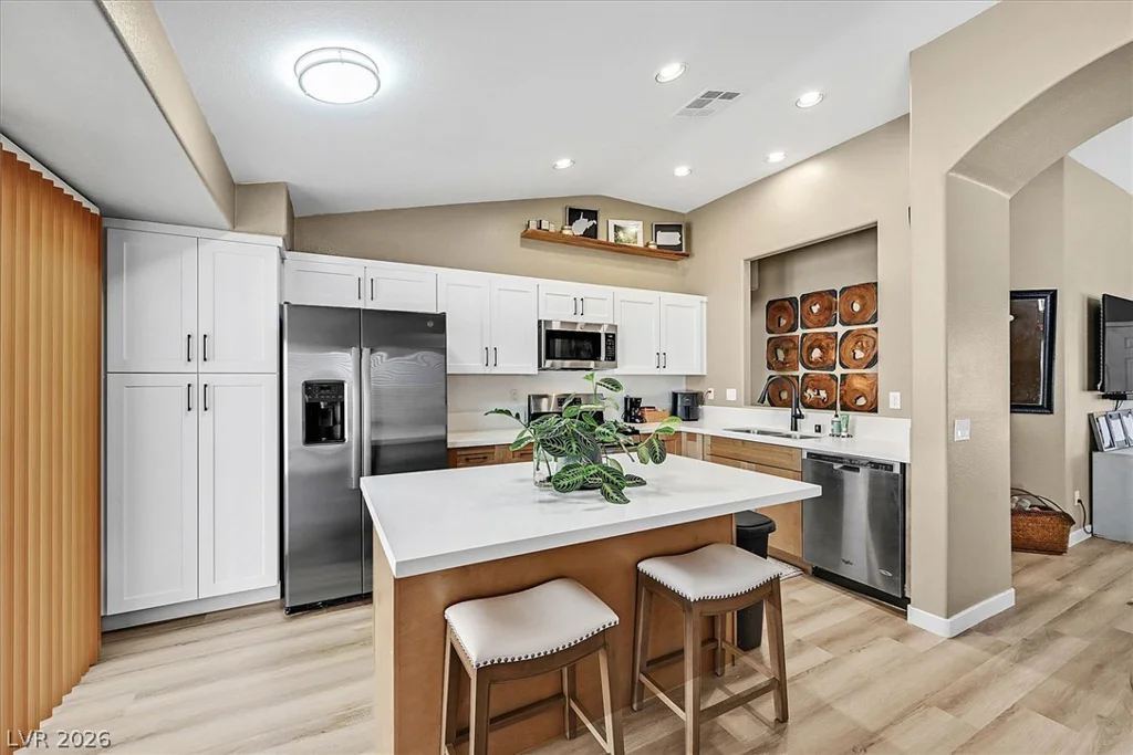 7021 Feather Pine, Las Vegas, NV 89131