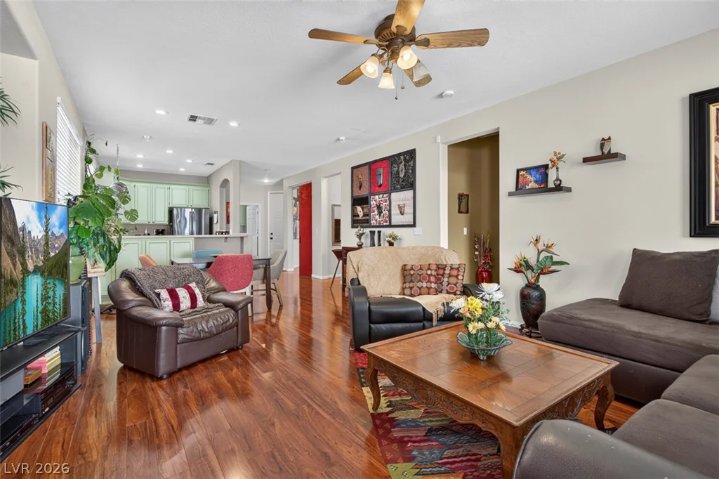 9745 Canterbury Creek, Las Vegas, NV 89183