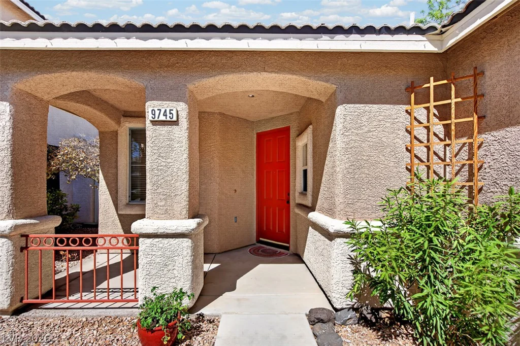 9745 Canterbury Creek, Las Vegas, NV 89183