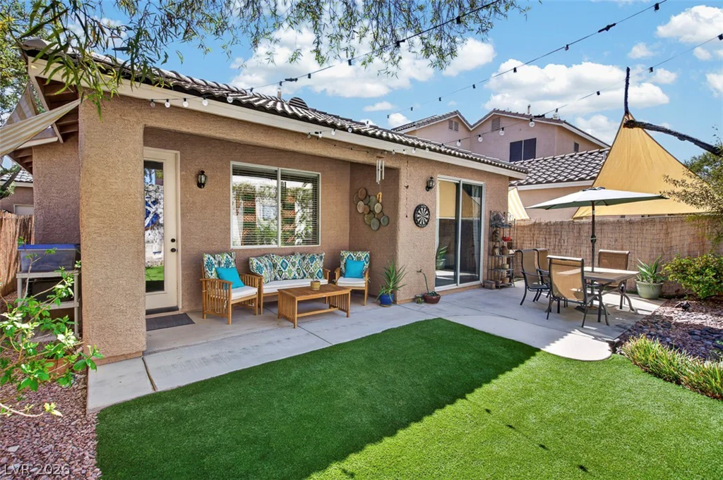 9745 Canterbury Creek, Las Vegas, NV 89183