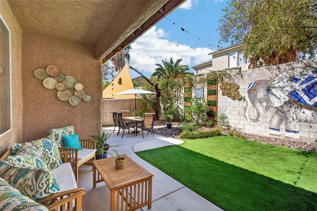 9745 Canterbury Creek, Las Vegas, NV 89183