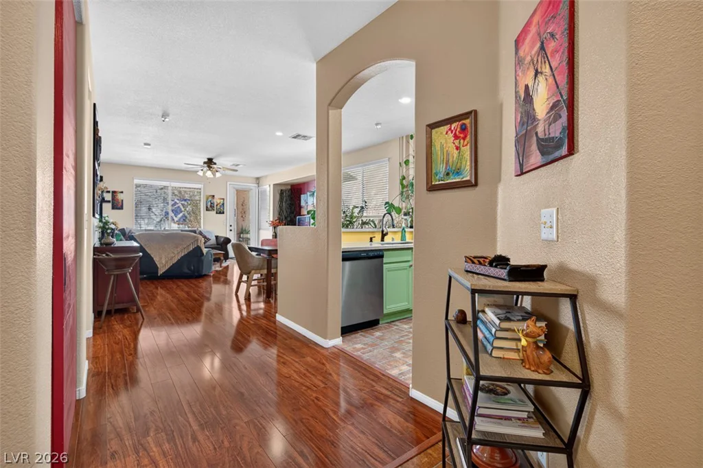 9745 Canterbury Creek, Las Vegas, NV 89183