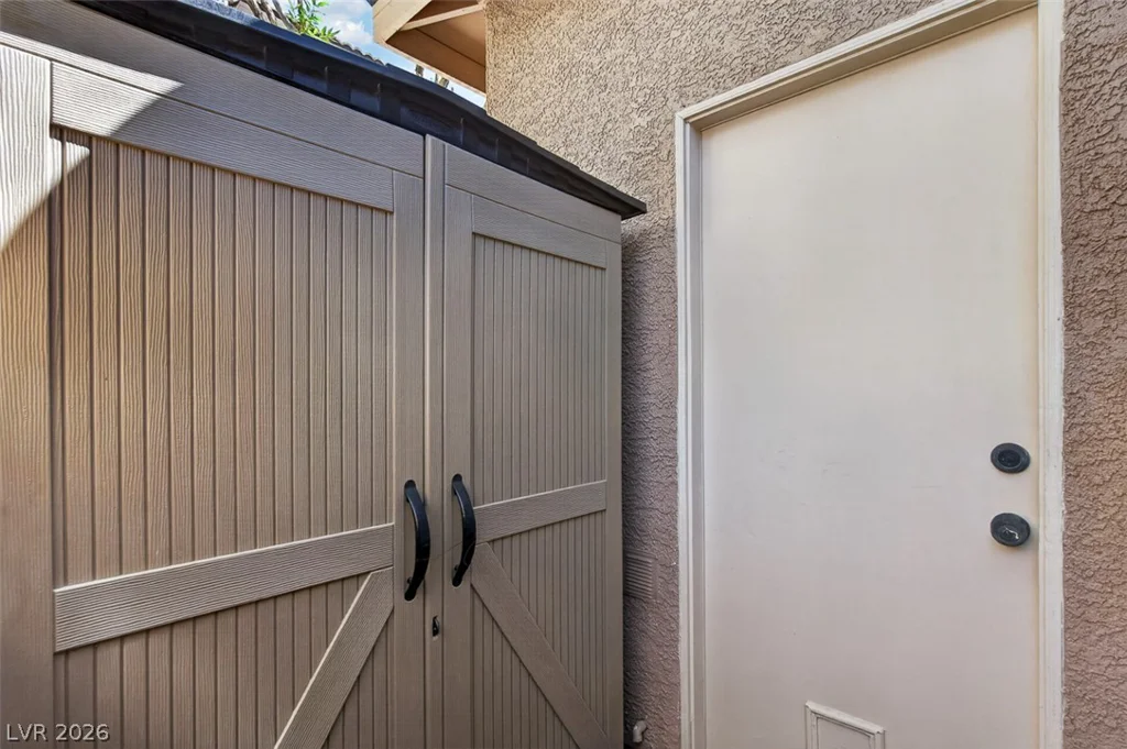 9745 Canterbury Creek, Las Vegas, NV 89183