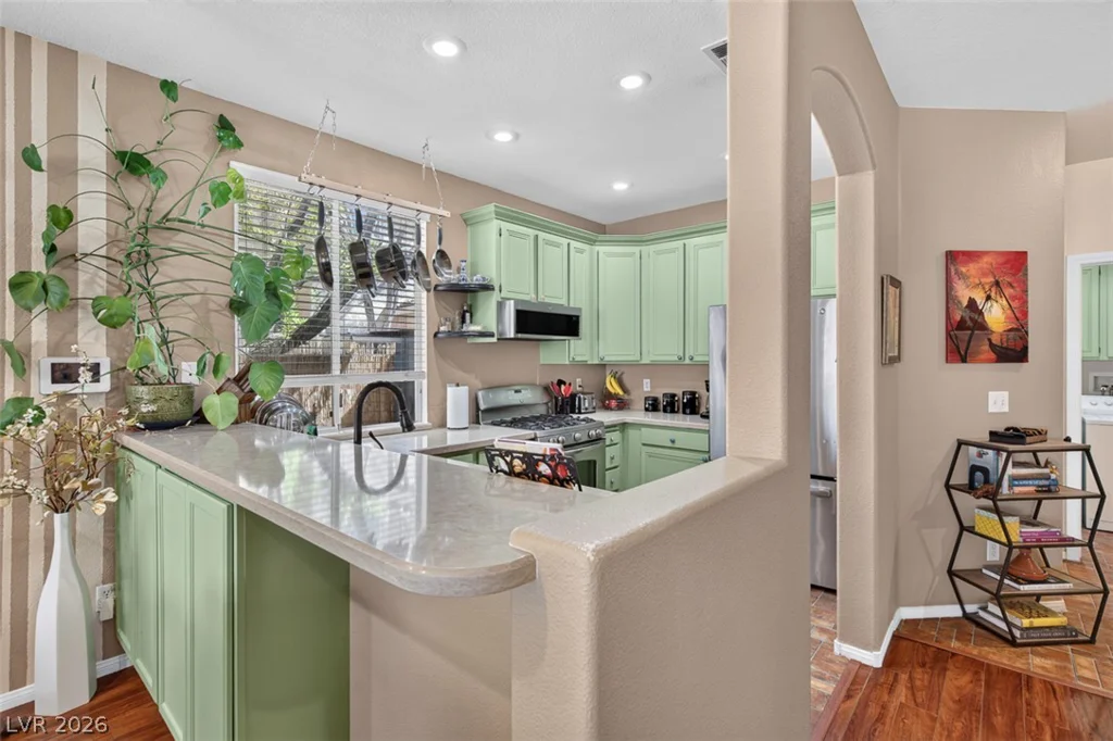 9745 Canterbury Creek, Las Vegas, NV 89183