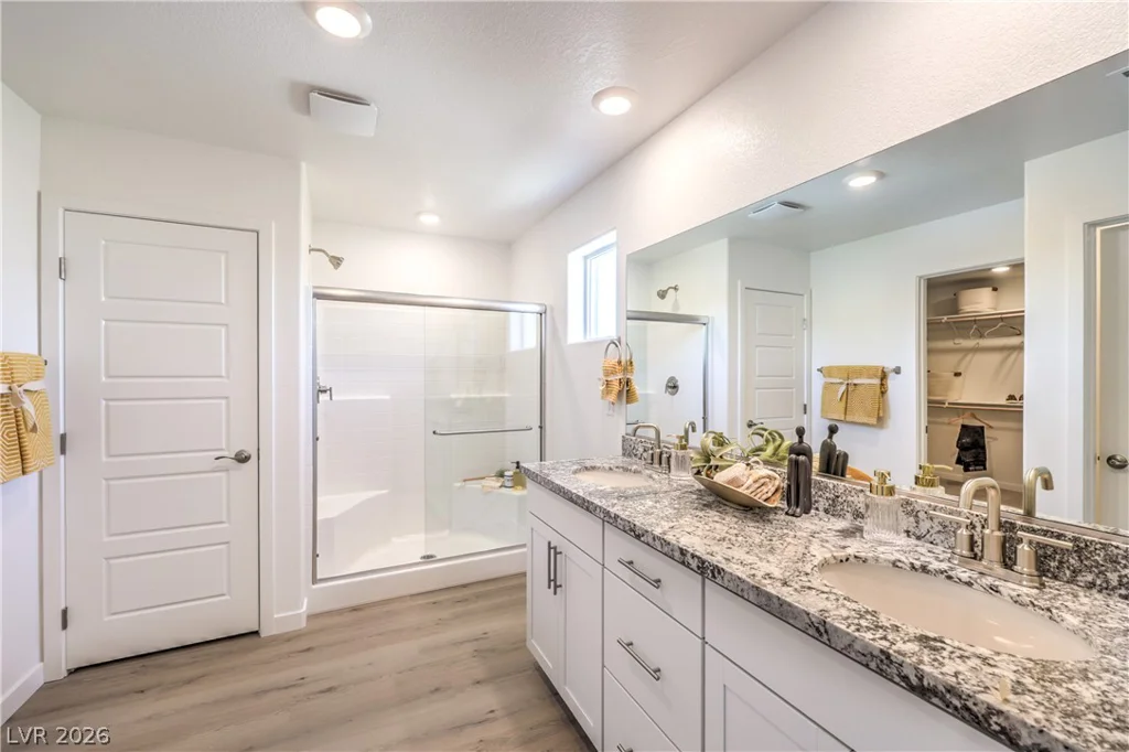 3837 Tropical Zen, North Las Vegas, NV 89081