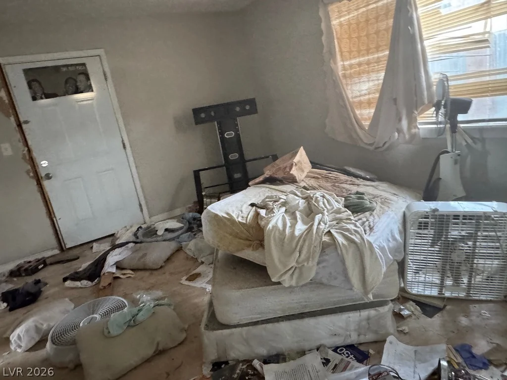 1828 Harvard, North Las Vegas, NV 89030