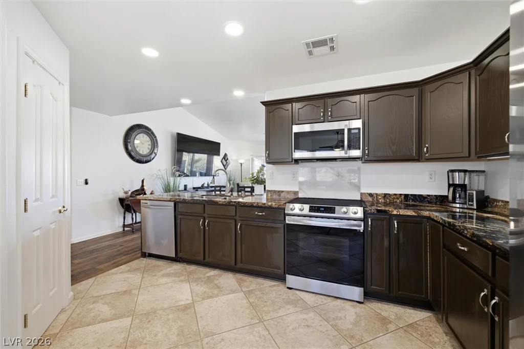 5100 Graystone, Pahrump, NV 89061