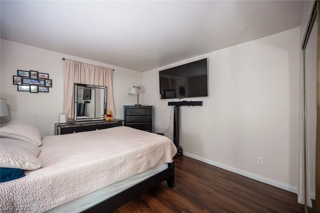 2969 Juniper Hills, Las Vegas, NV 89142