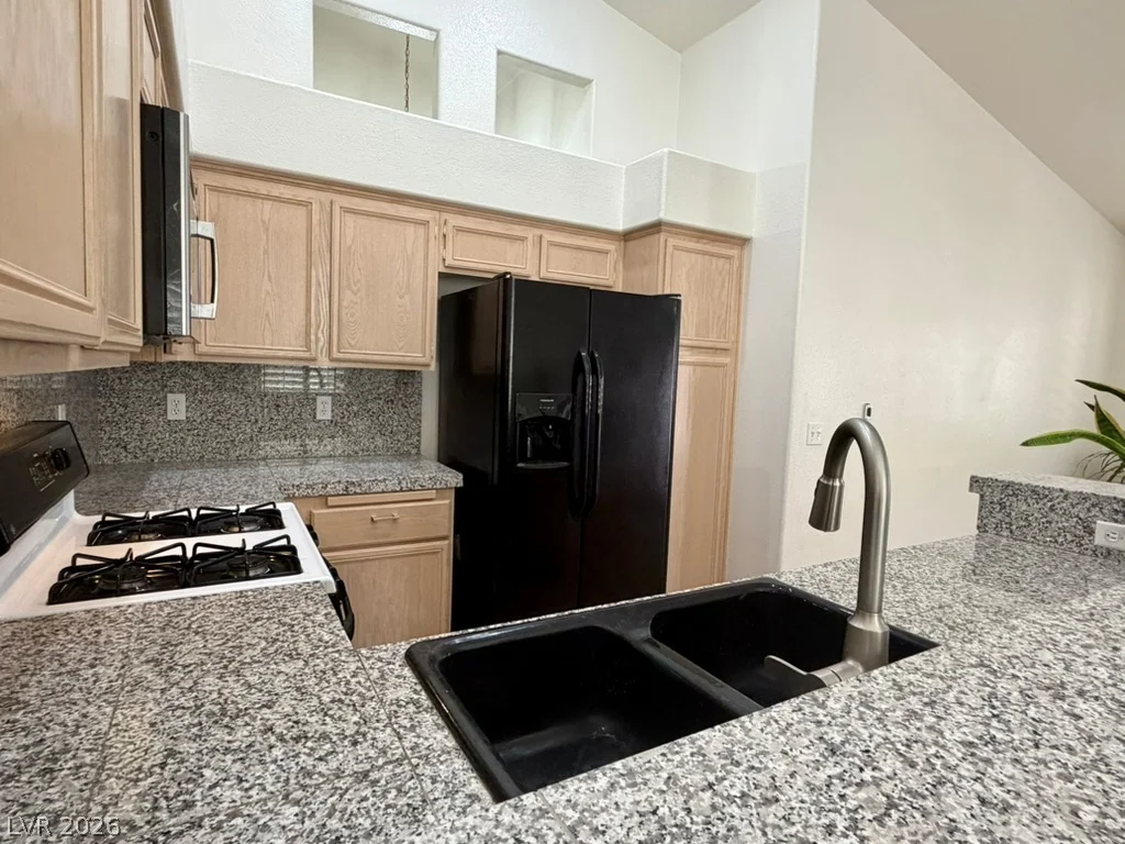 1809 Lyell Canyon, Las Vegas, NV 89134
