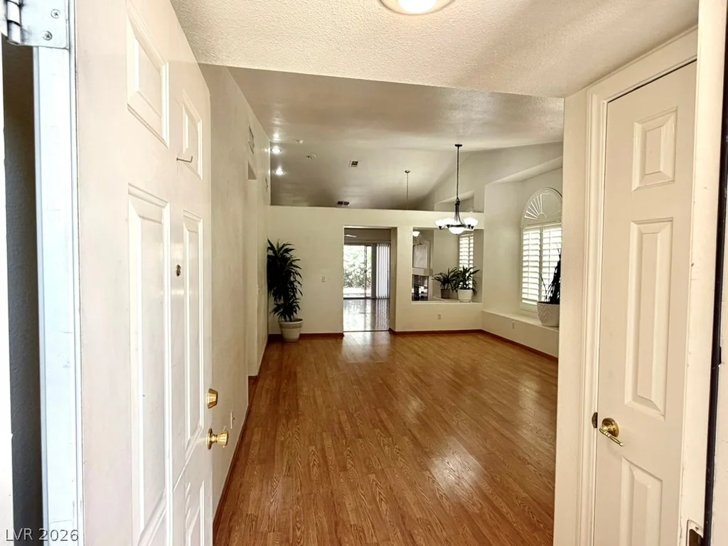 1809 Lyell Canyon, Las Vegas, NV 89134