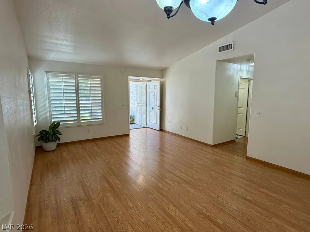 1809 Lyell Canyon, Las Vegas, NV 89134