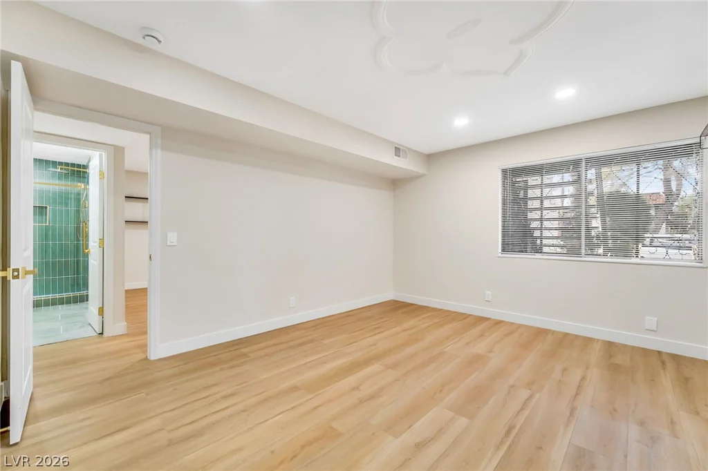 1405 Vegas Valley, Las Vegas, NV 89169
