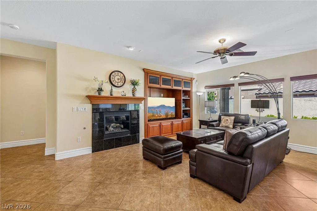 1068 Oak Fair, Las Vegas, NV 89138