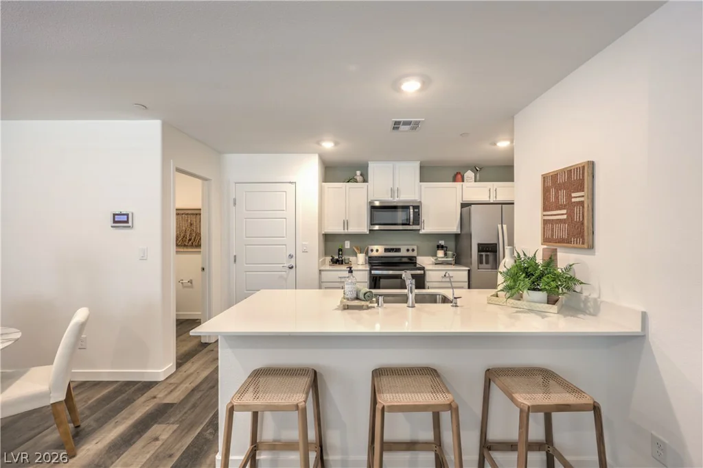 990 Desert Spruce, Las Vegas, NV 89107