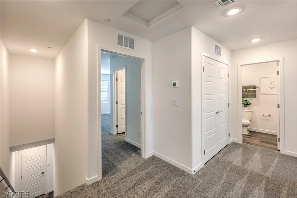 990 Desert Spruce, Las Vegas, NV 89107
