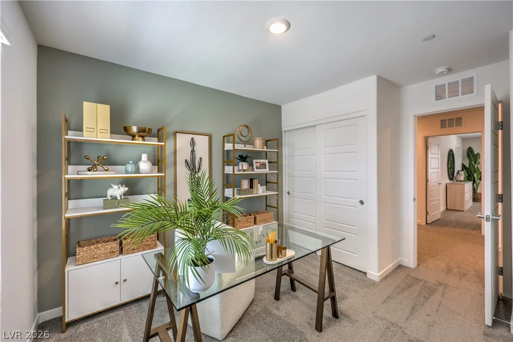 990 Desert Spruce, Las Vegas, NV 89107