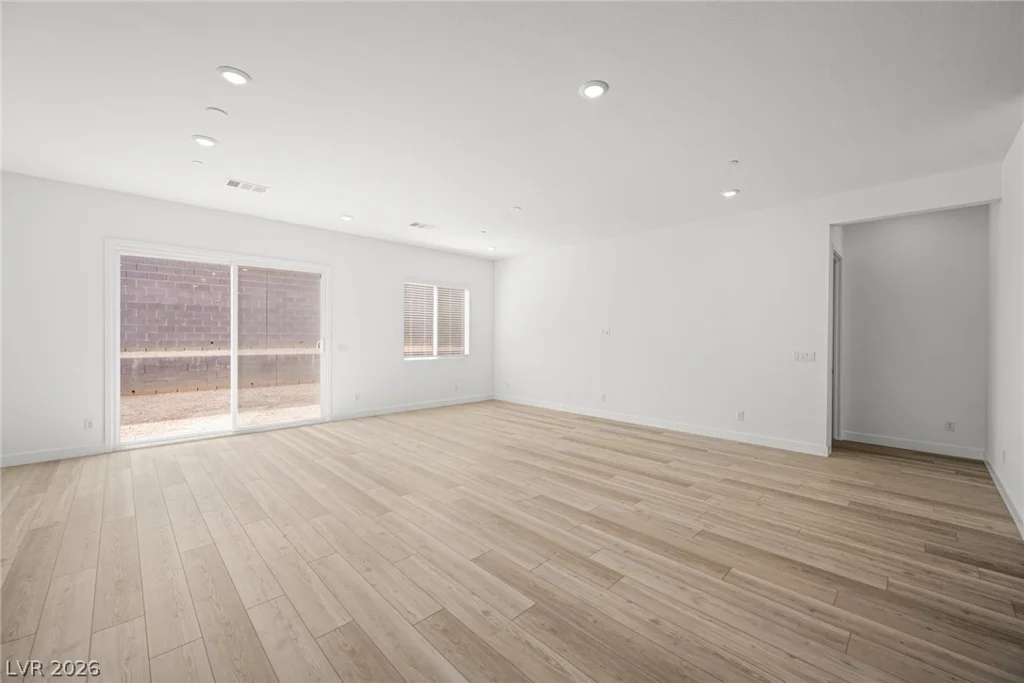 10405 Diana Summit, Las Vegas, NV 89143