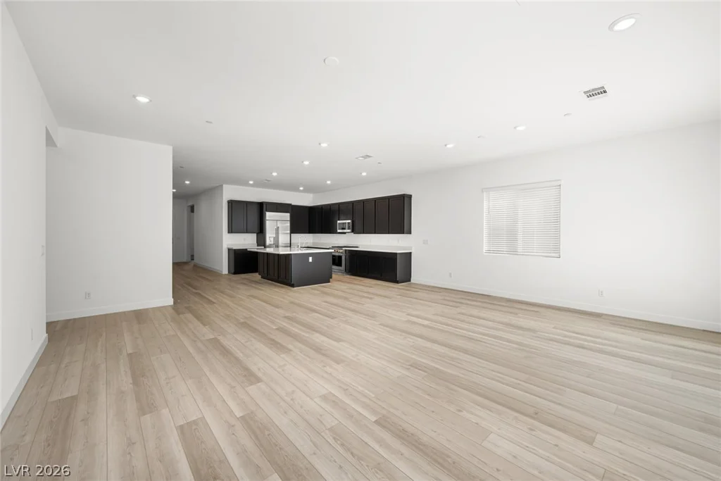 10405 Diana Summit, Las Vegas, NV 89143