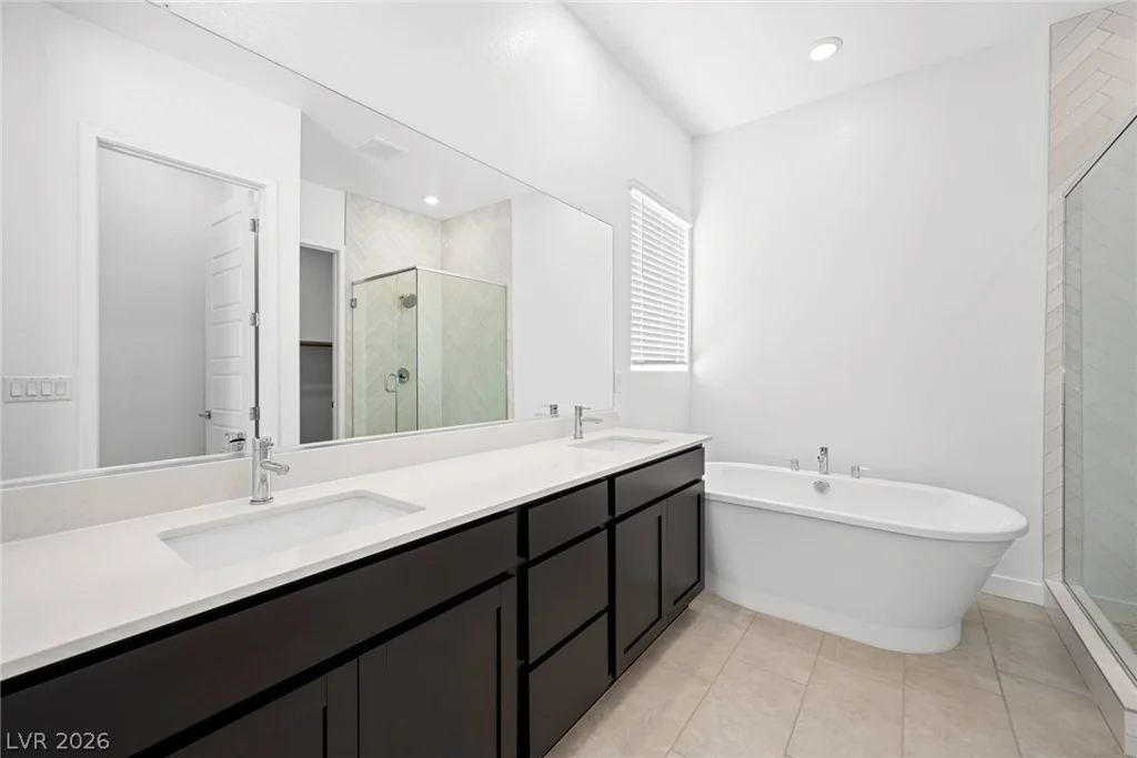 10405 Diana Summit, Las Vegas, NV 89143