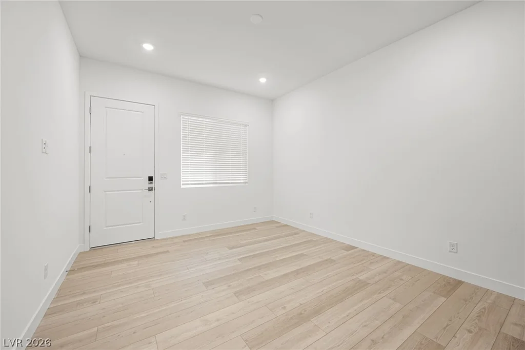 10405 Diana Summit, Las Vegas, NV 89143