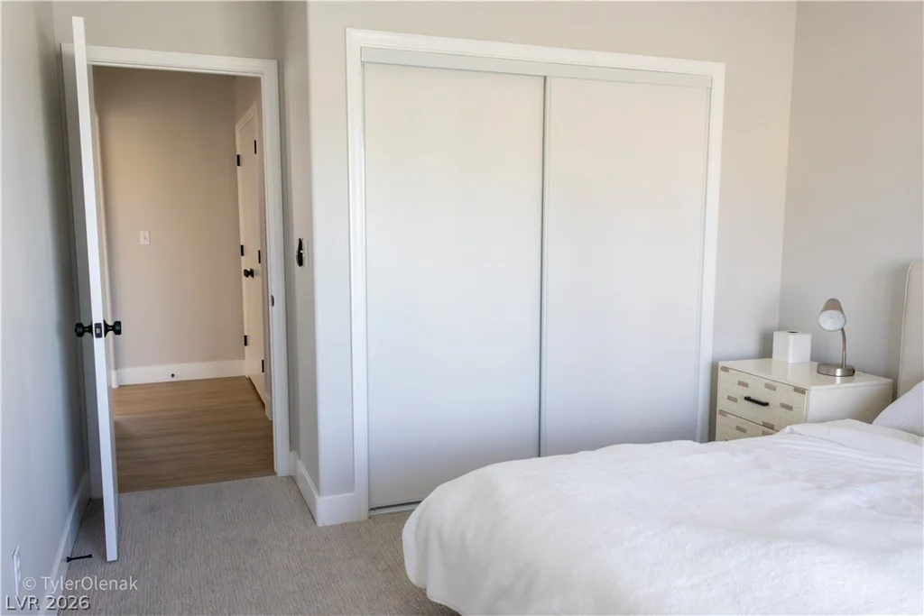 10508 Mission Lakes, Las Vegas, NV 89134