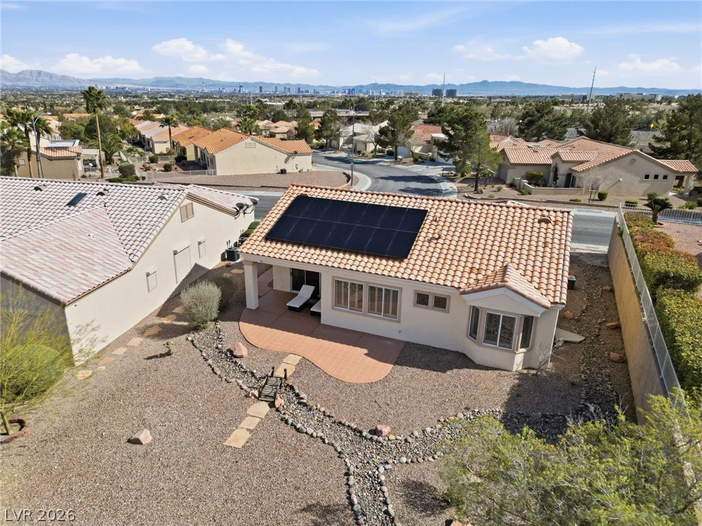 10508 Mission Lakes, Las Vegas, NV 89134