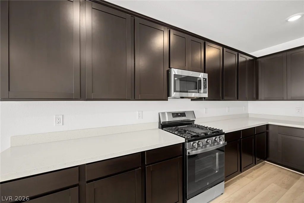 10916 Lewis Pointe, Las Vegas, NV 89166