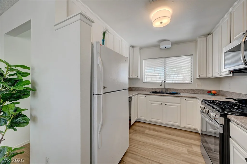 6732 Accent, Las Vegas, NV 89108