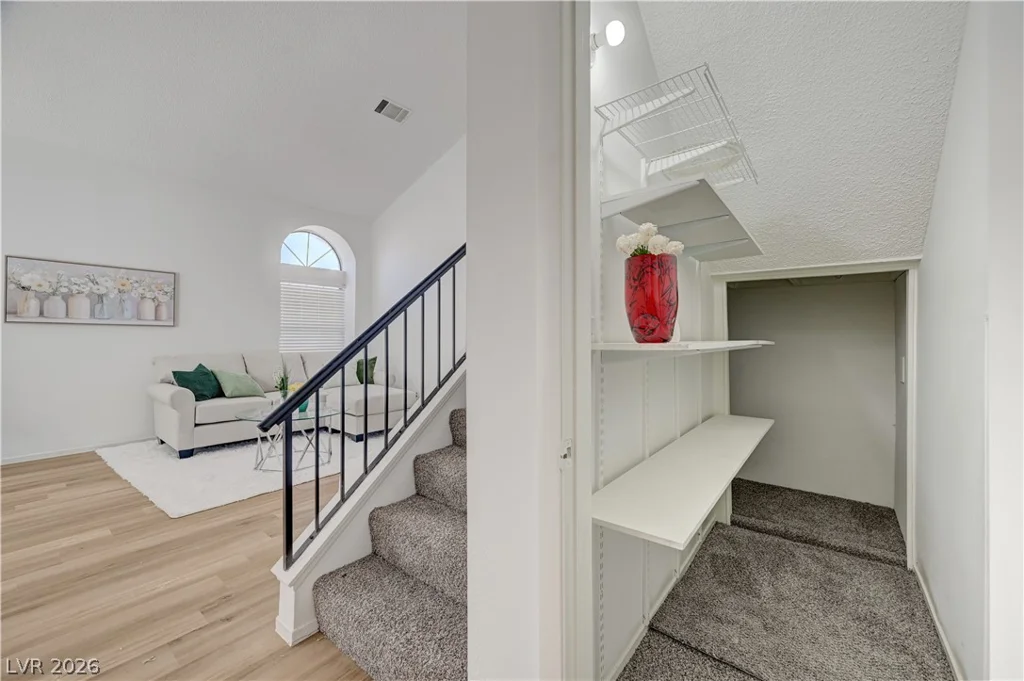 6732 Accent, Las Vegas, NV 89108