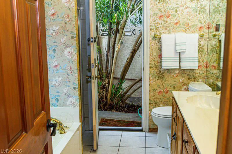 5655 Katie, Las Vegas, NV 89103
