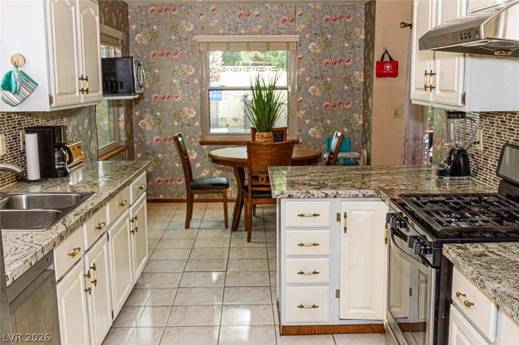 5655 Katie, Las Vegas, NV 89103