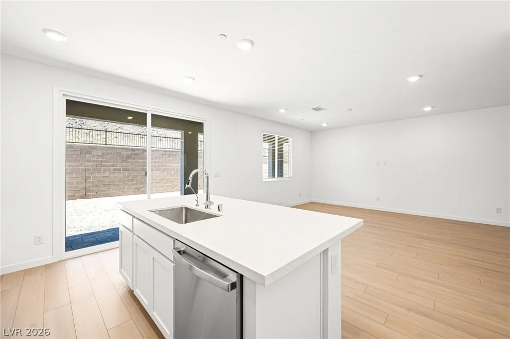 1505 Capri Cascades, Henderson, NV 89011